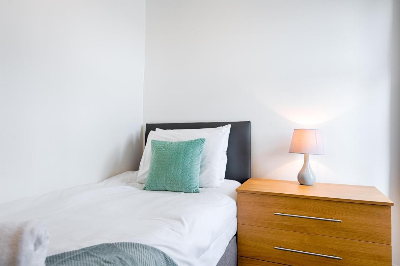 Walk To Swansea Stadium, 3 Rooms, Smart Tv'S Εξωτερικό φωτογραφία